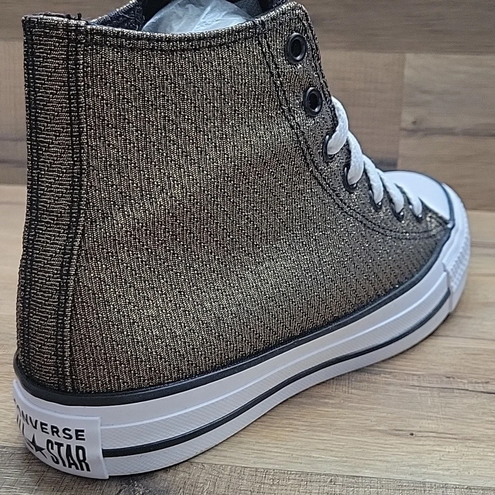 Converse High Top Brand new.